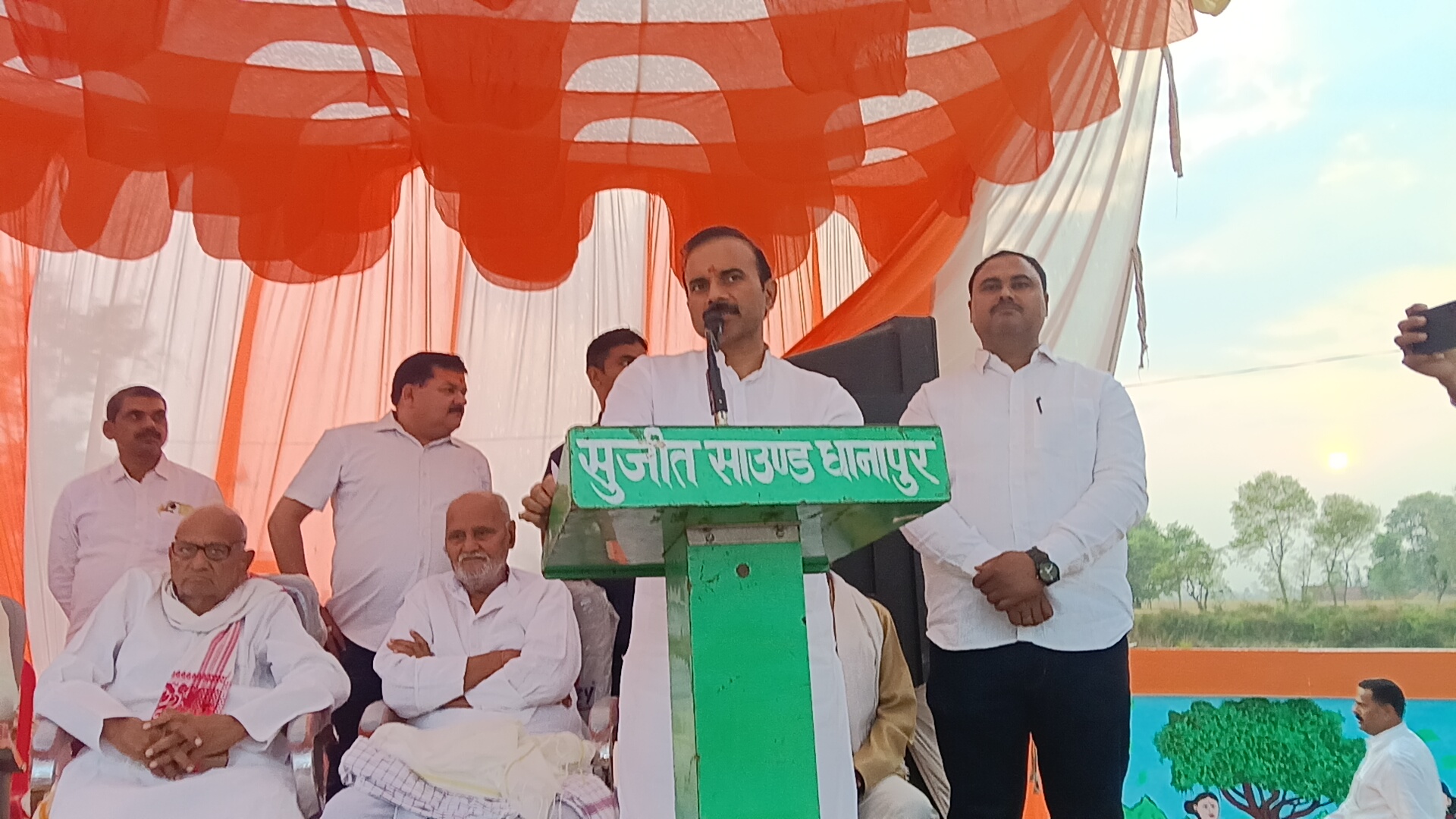 धानापुर: नेगुरा में 80 लाख की लागत से बना मिनी स्टेडियम, विधायक सुशील सिंह ने किया भव्य उद्घाटन
