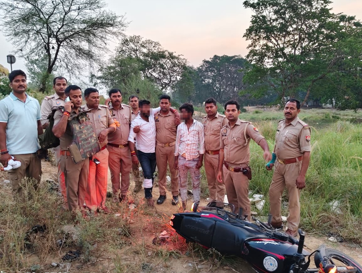 चंदौली के बलुआ पुलिस का बड़ा एक्शन, पिस्टल के दम पर लूट करने वाला गैंग गिरफ्तार....