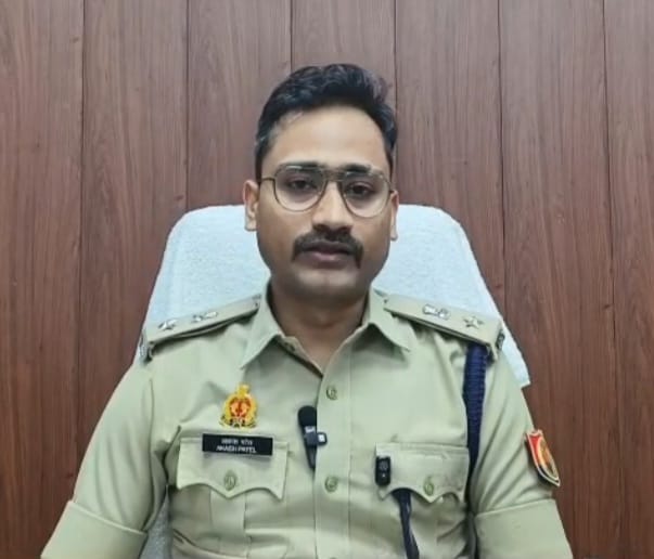 ब्रेकिंग चन्दौली *चंदौली में ऑपरेशन वज्रपात से कांपे सोशल मीडिया गैंगबाज, पुलिस की बड़ी कार्रवाई