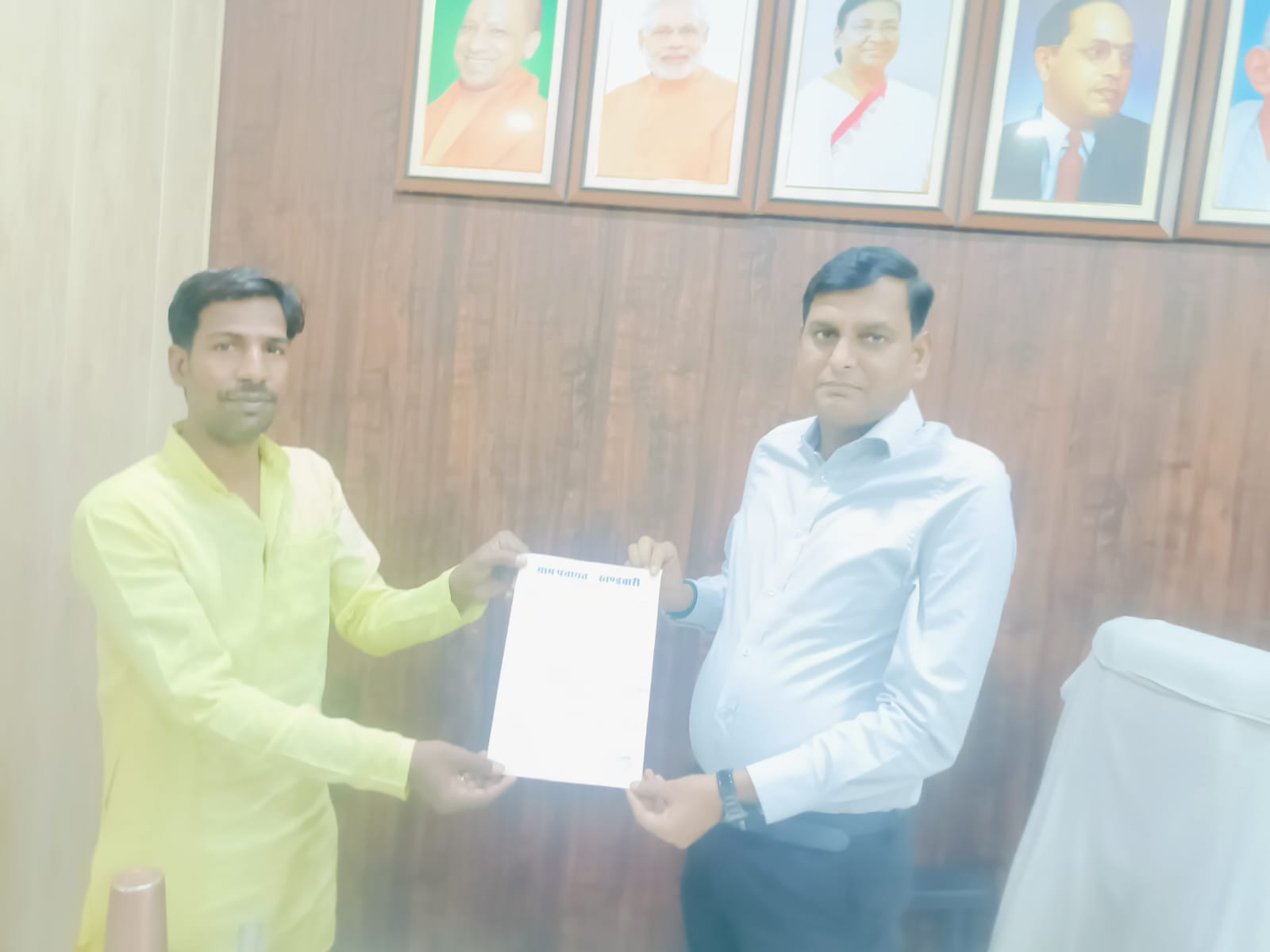 नव निर्मित मार्ग पर रेडियम डिवाइडर और दिशा सूचक बोर्ड लगाने की मांग 
